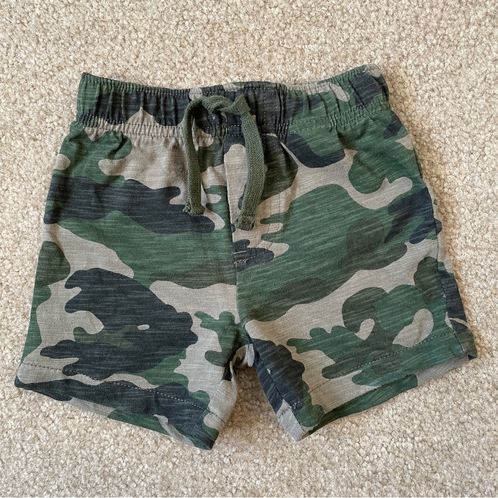 Old Navy Camo Shorts 6-12 Months